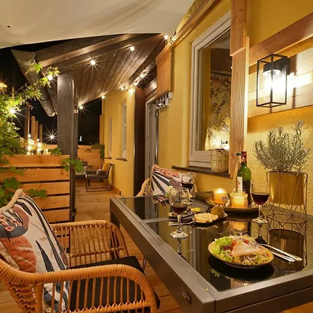 Yellow Lounge Schwarzwald - Mit Veranda Apartment